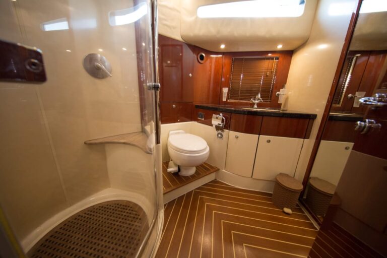 68ft Sealine (D3)
