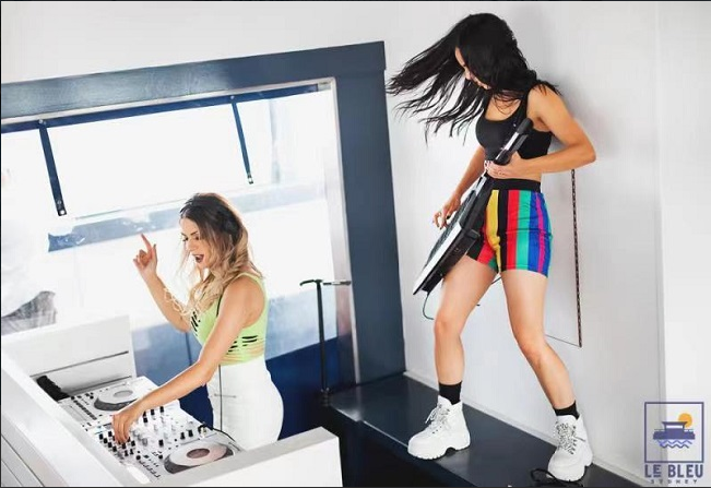 Le Bleu up to 240 guests!