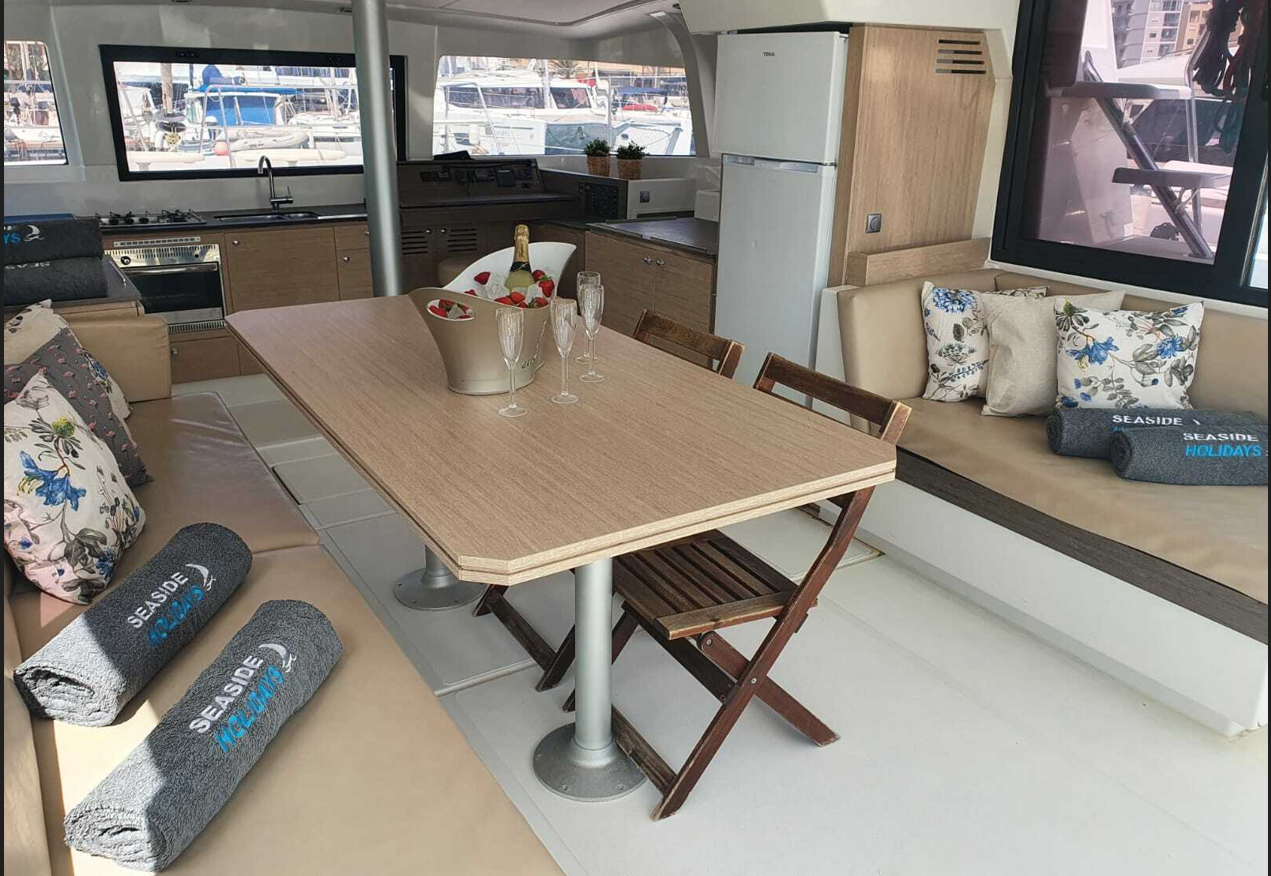 Catana — Bali 4.0 (2017)