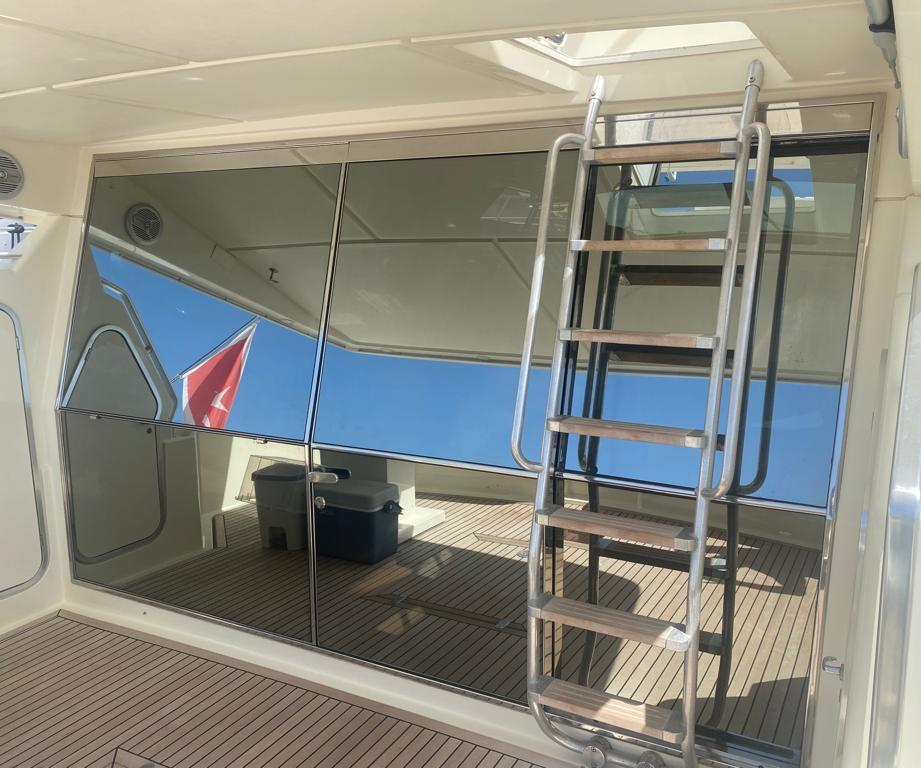 Ferretti — 62 Fly (2000)