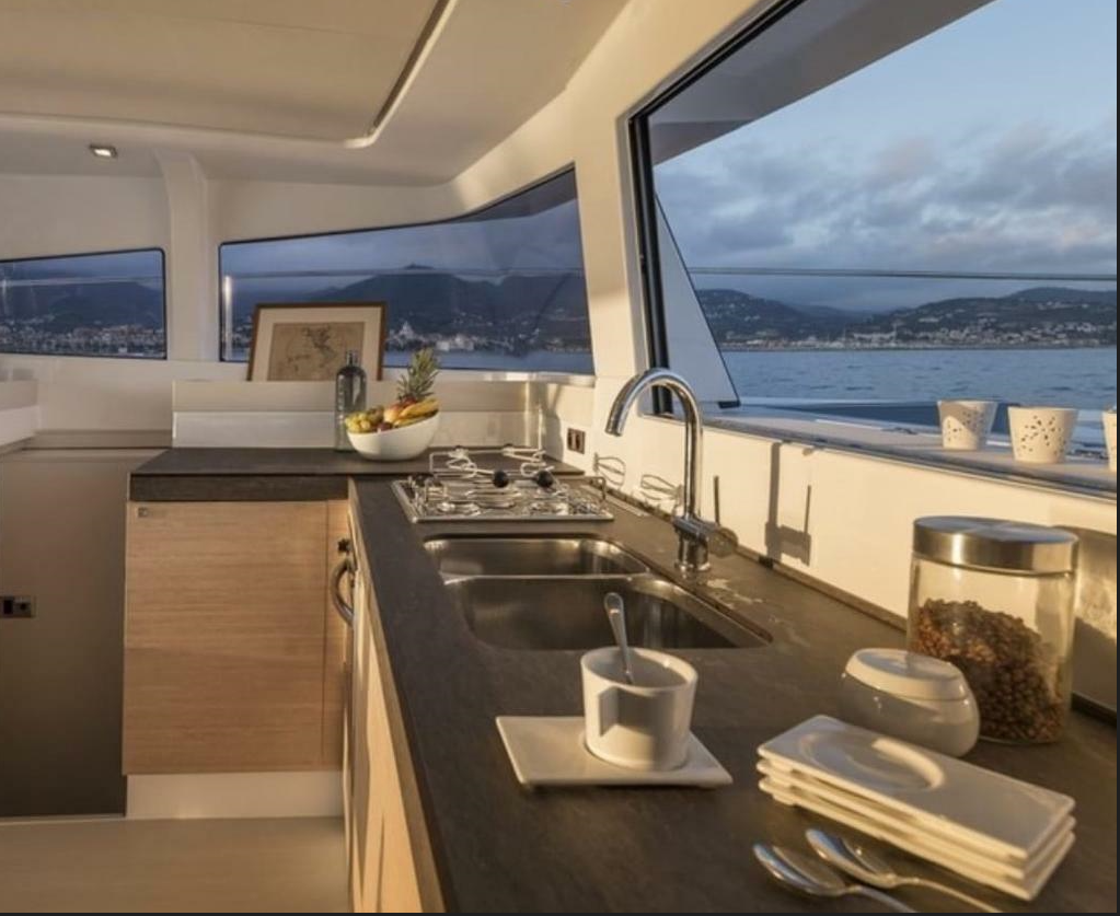 Catana — Bali 4.0 (2017)