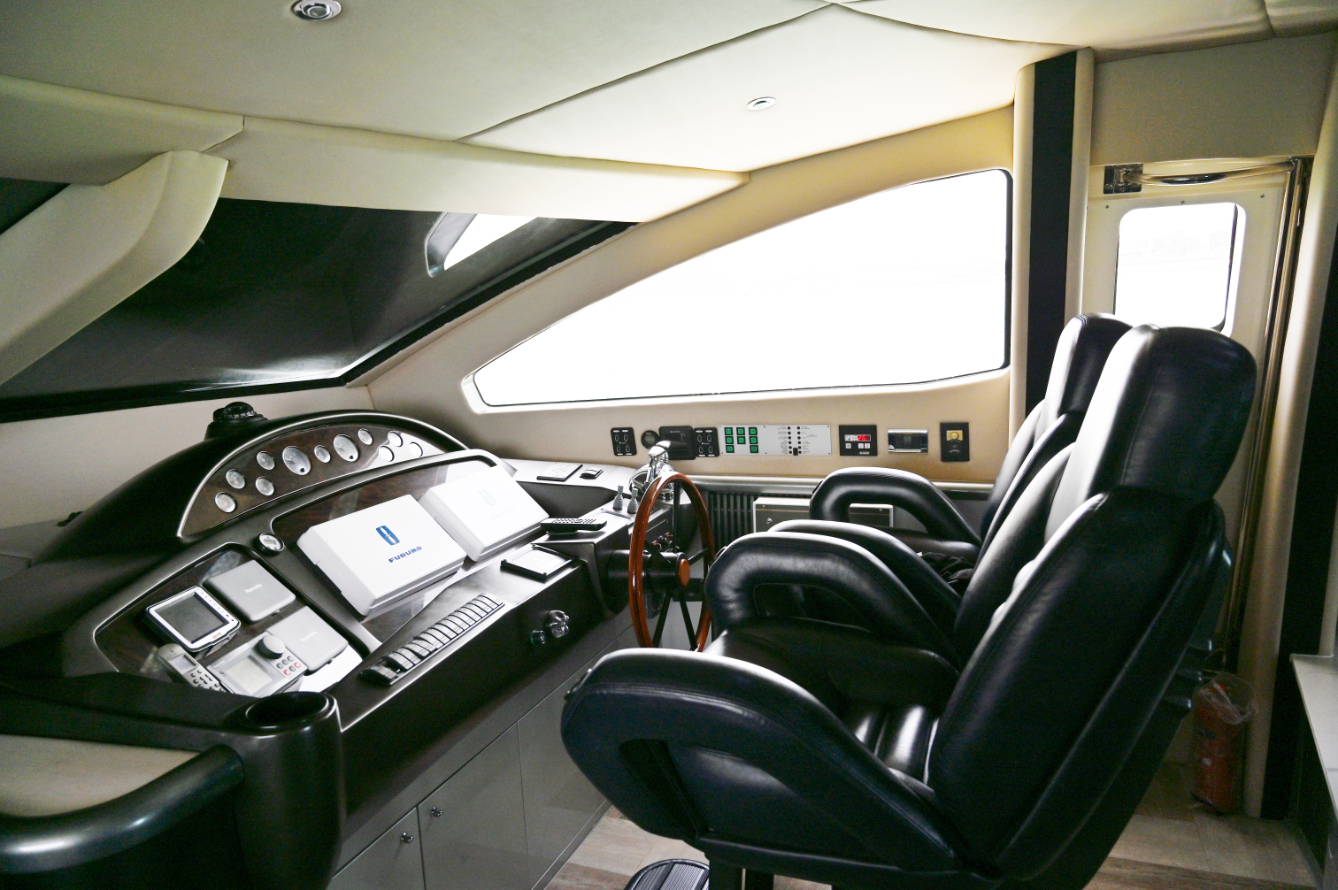 Sunseeker 90ft