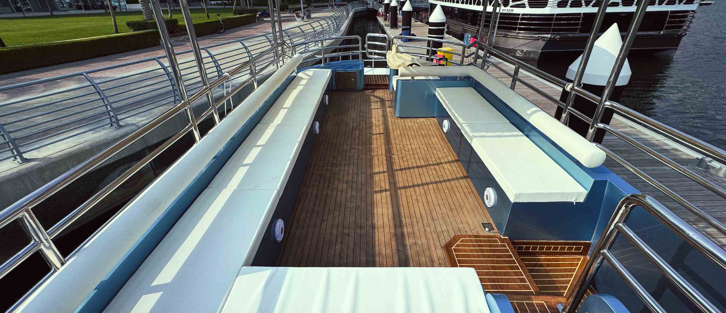 60ft Titan