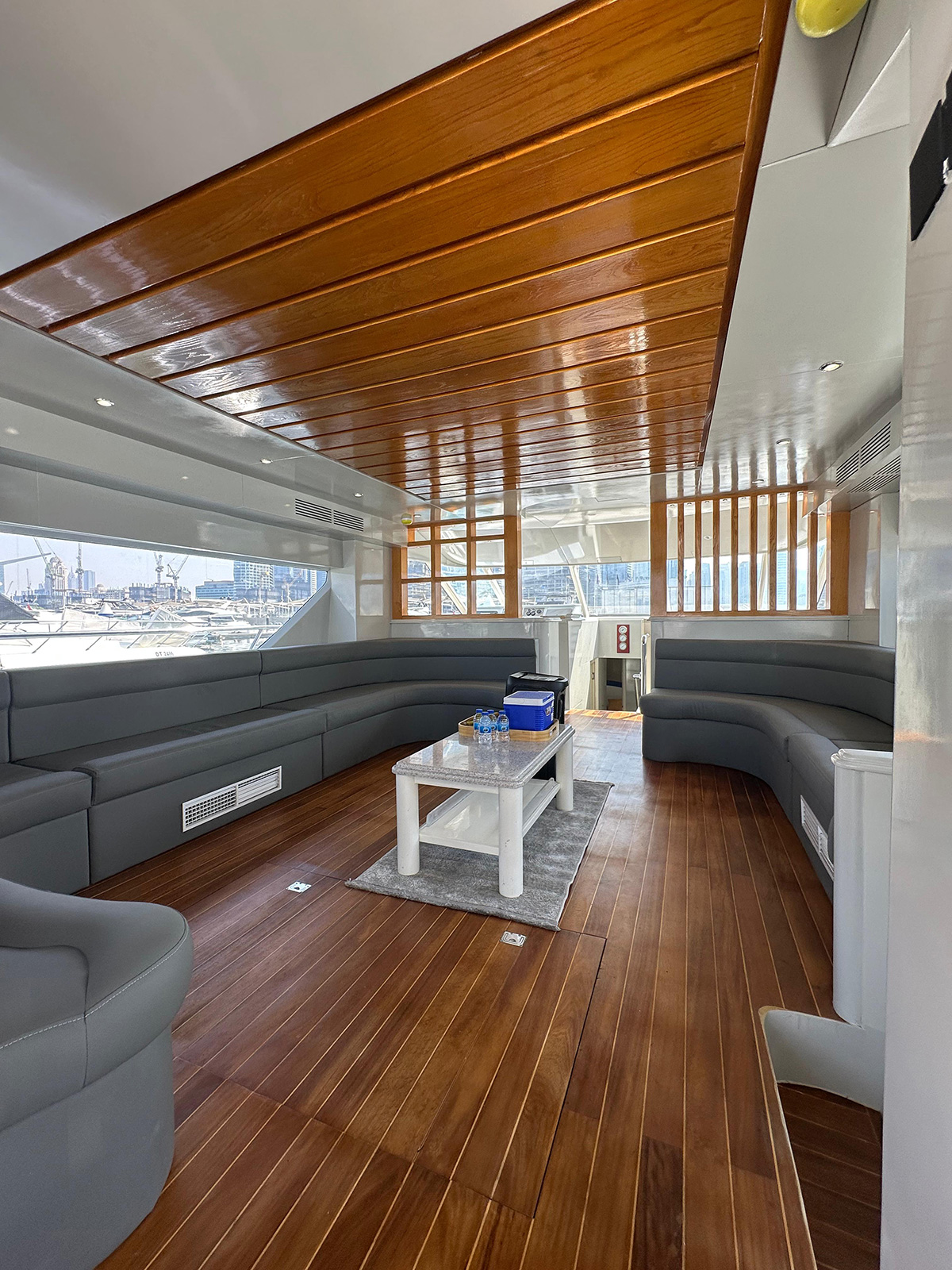 Pavi 80ft with Jacuzzi