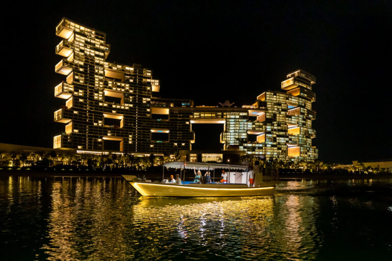 Abra Tours