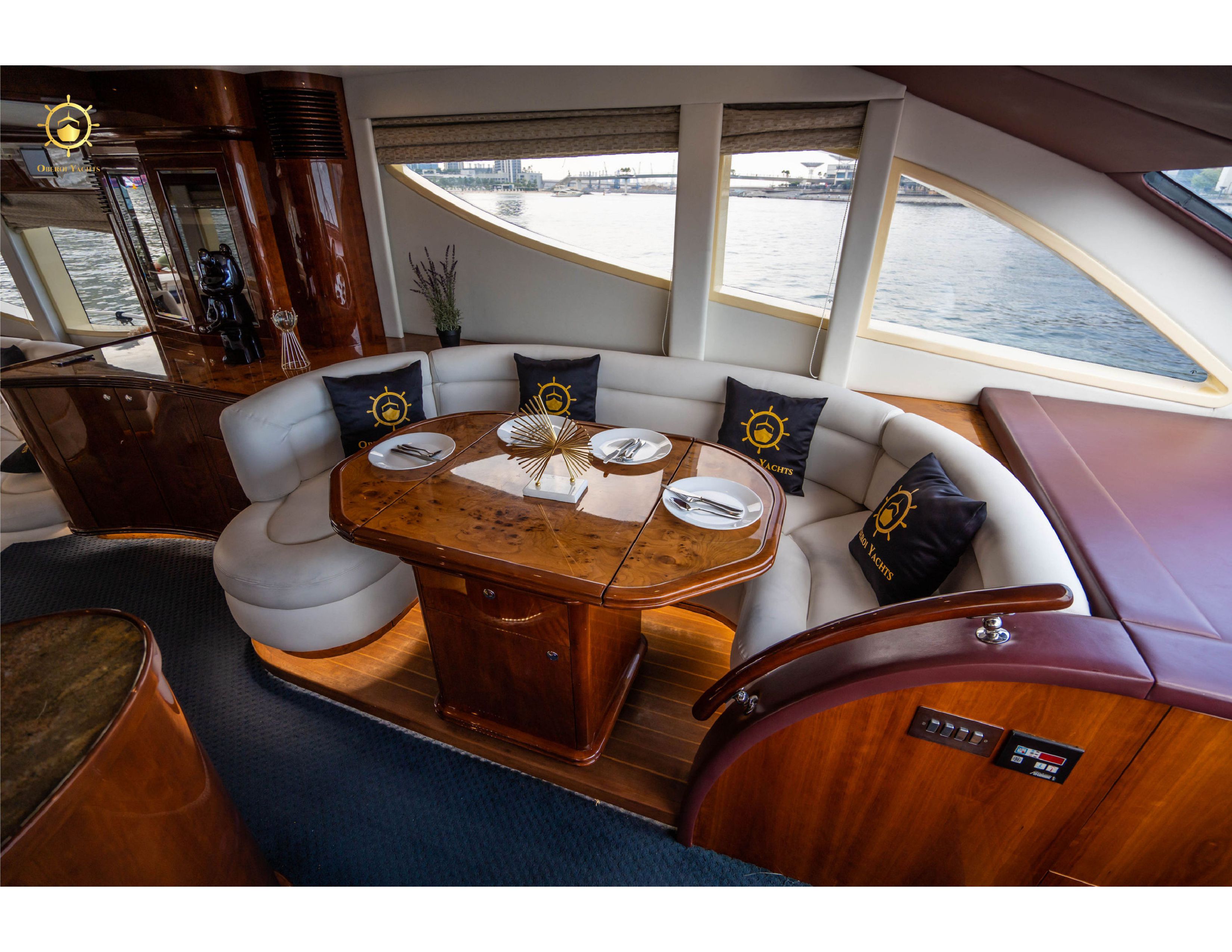 LUXURY BELLA VITA 66FT