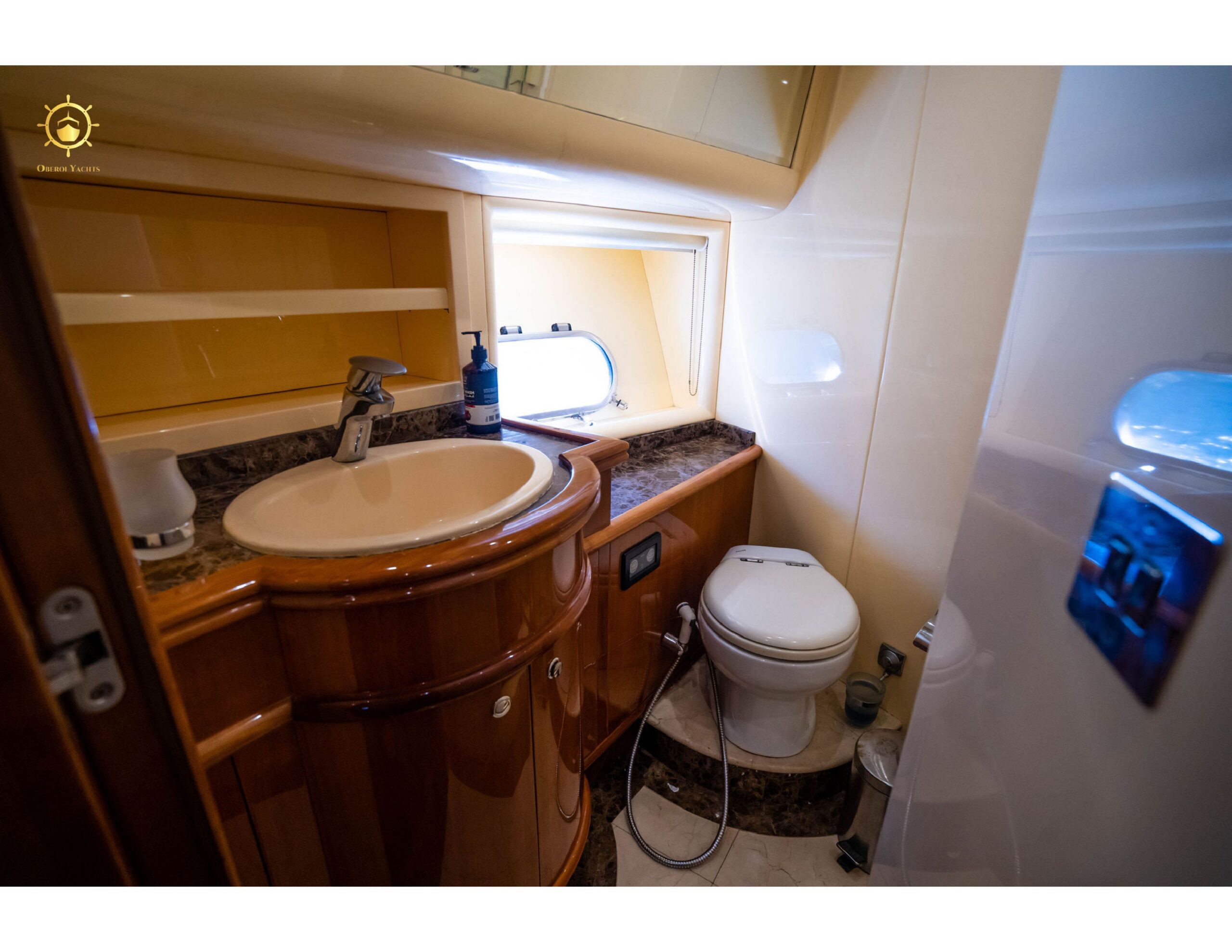 LUXURY BELLA VITA 66FT