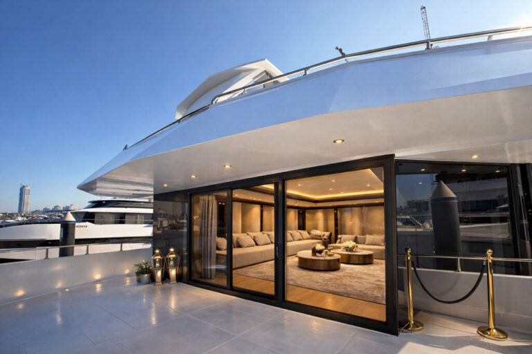 90ft Vogue (Mr G)