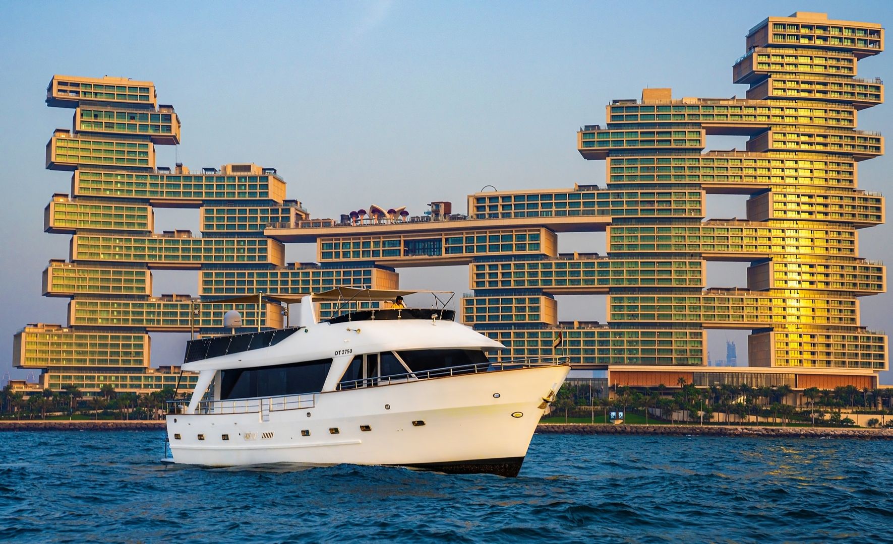 70ft Yacht (My Dubai Cruises)