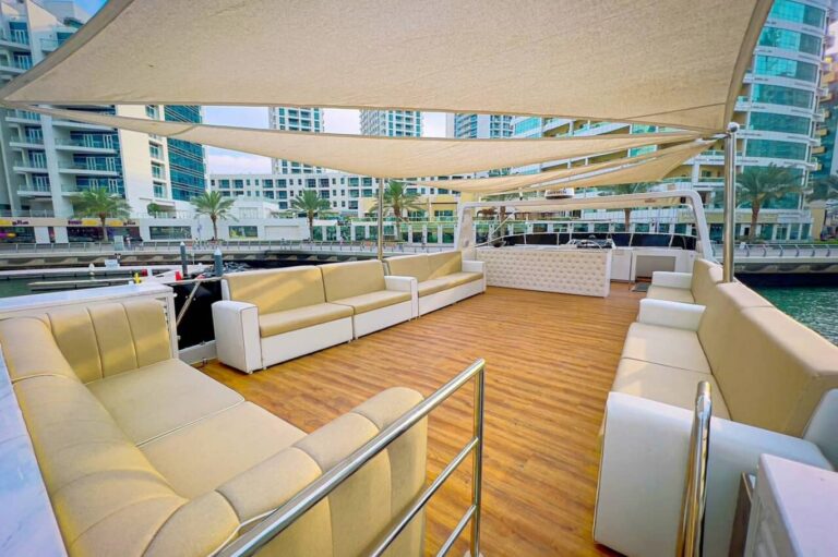 70ft Yacht (My Dubai Cruises)