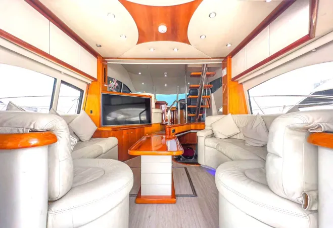 56ft Sunseeker (Gold)