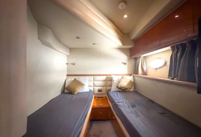 56ft Sunseeker (Gold)