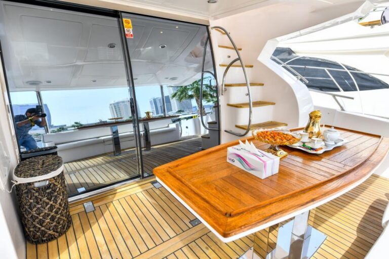 Majesty 66ft (Toot)