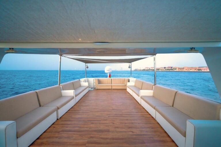 70ft Yacht (My Dubai Cruises)
