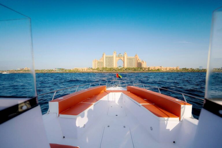 35ft Master Boat (Dubai Cruise)