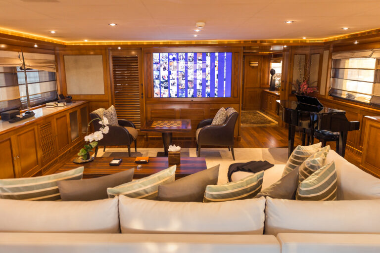 150ft Behike (Super Yacht)