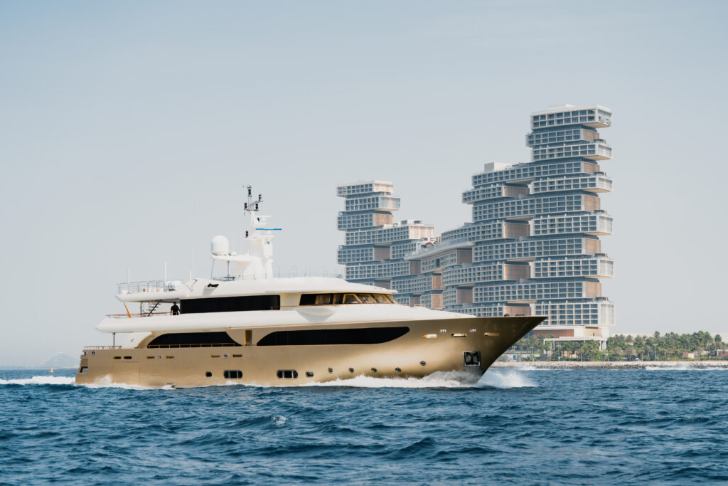 150ft Behike (Super Yacht)