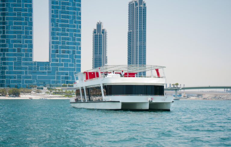 125 FT X15 (Xclusive Houseboat)