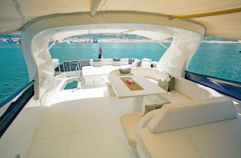 82ft Elara (Xclusive)