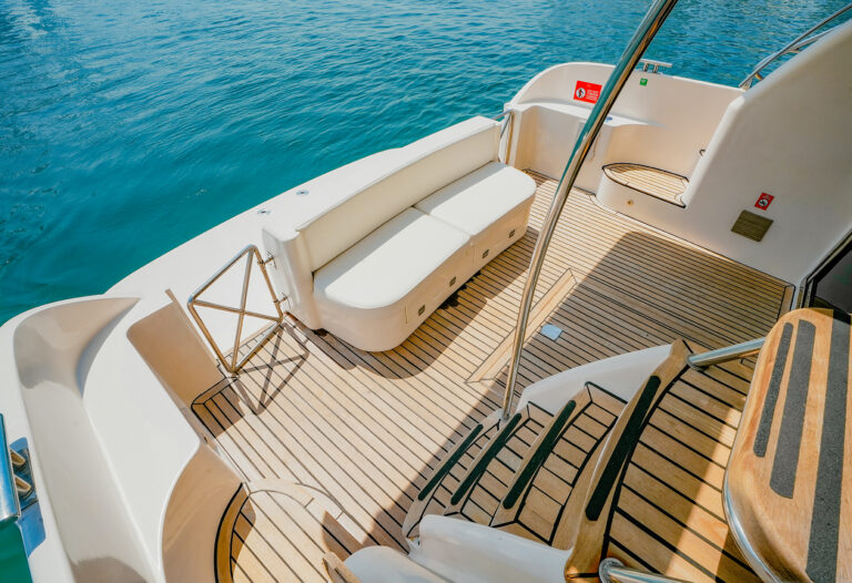 52ft Daphne (Xclusive)