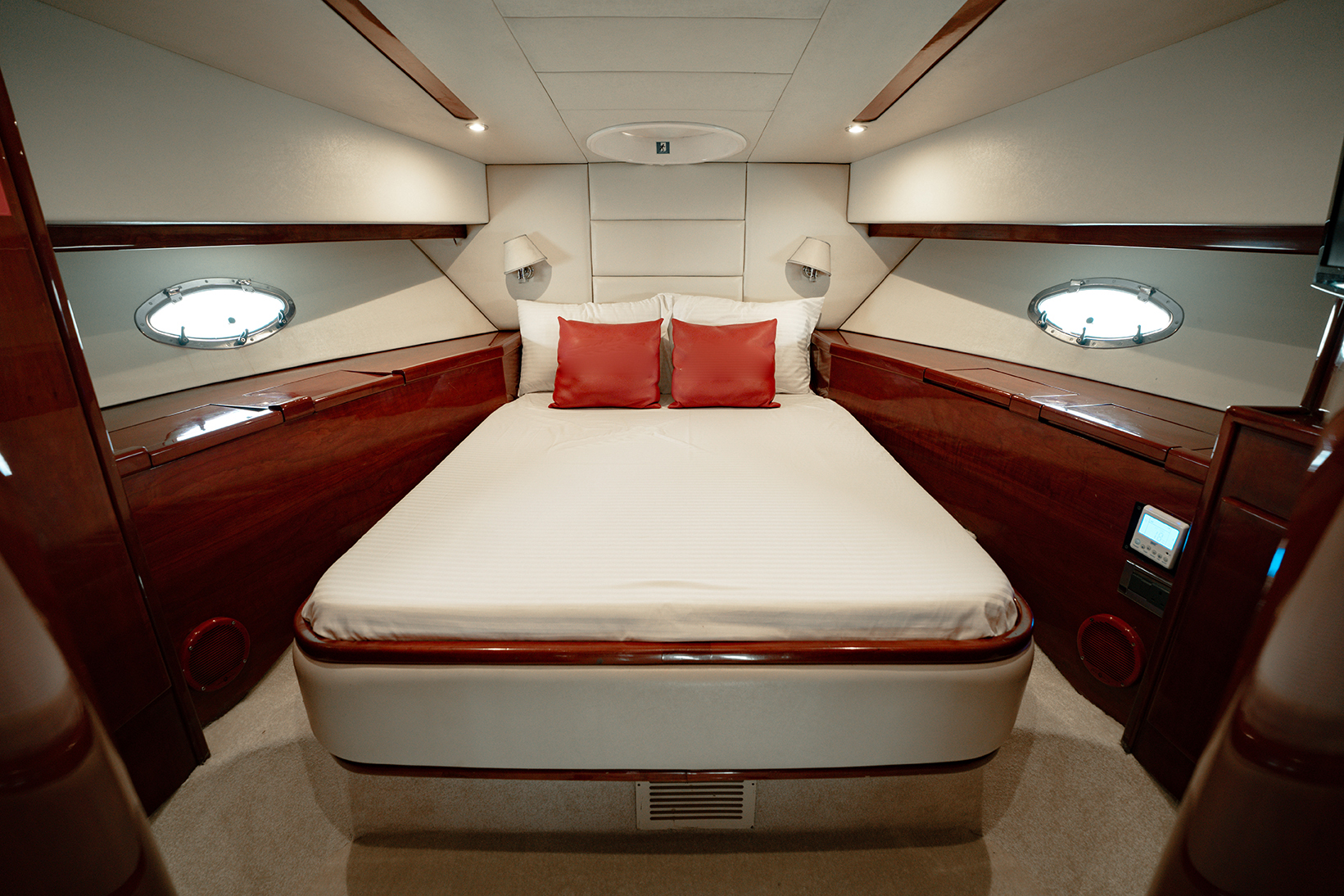52ft Daphne (Xclusive)