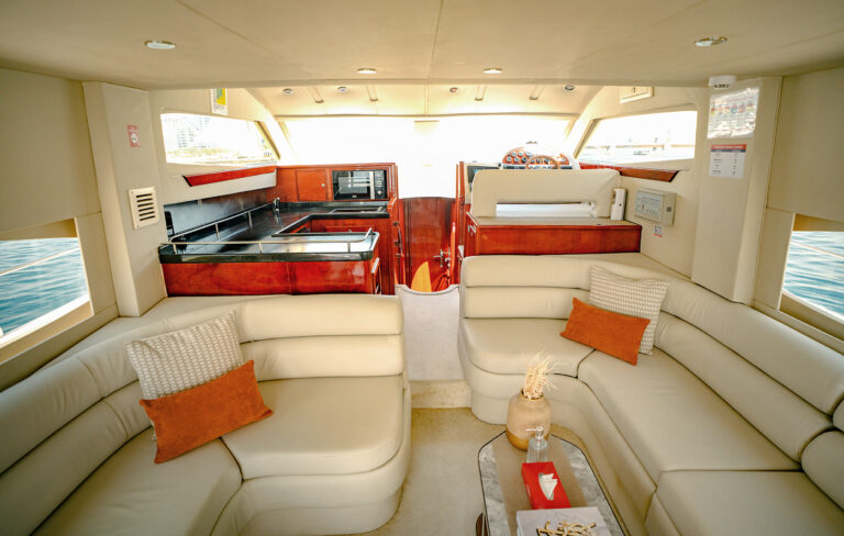 52ft Daphne (Xclusive)