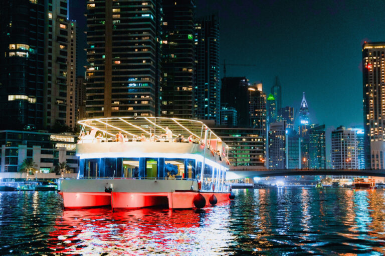 125 FT X15 (Xclusive Houseboat)