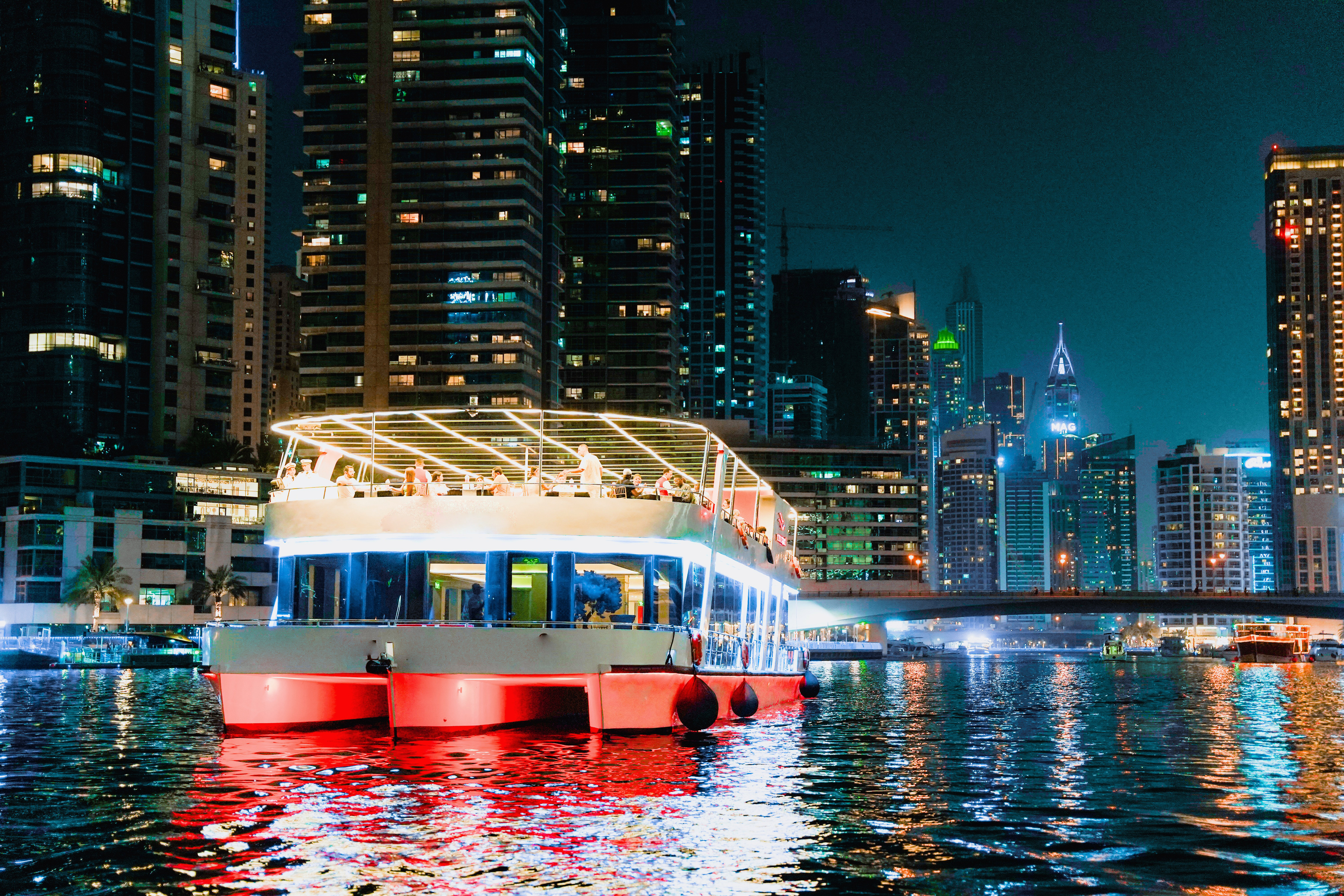125 FT X15 (Xclusive Houseboat)