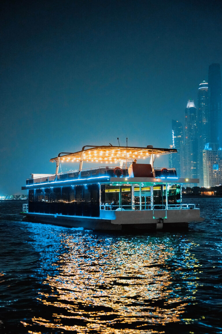 90 FT X8 (Xclusive Houseboat)