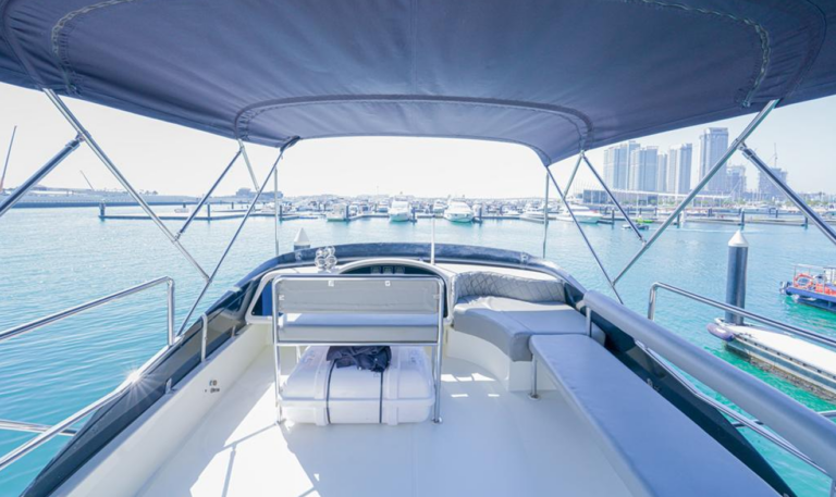 52FT Azimut Yacht (D3)