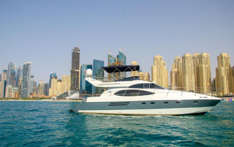 52FT Azimut Yacht (D3)