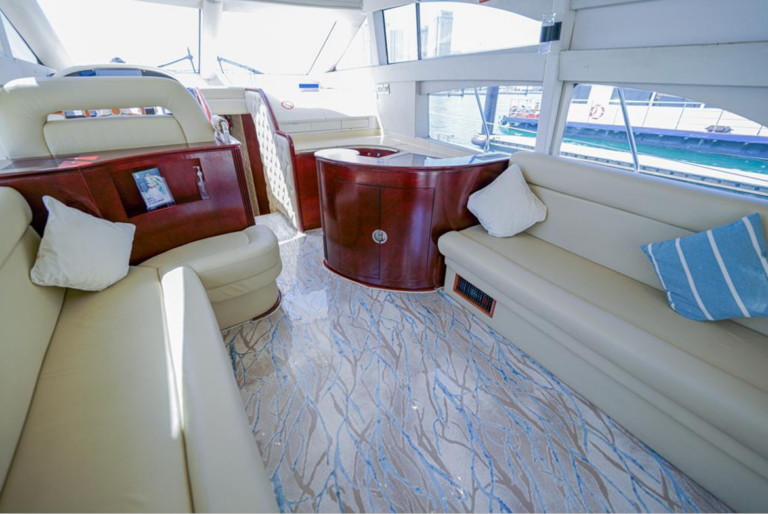 52FT Azimut Yacht (D3)