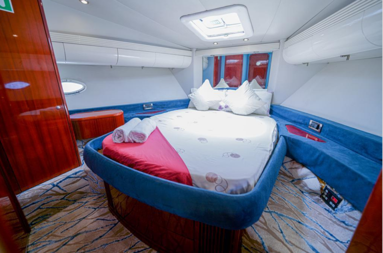 52FT Azimut Yacht (D3)