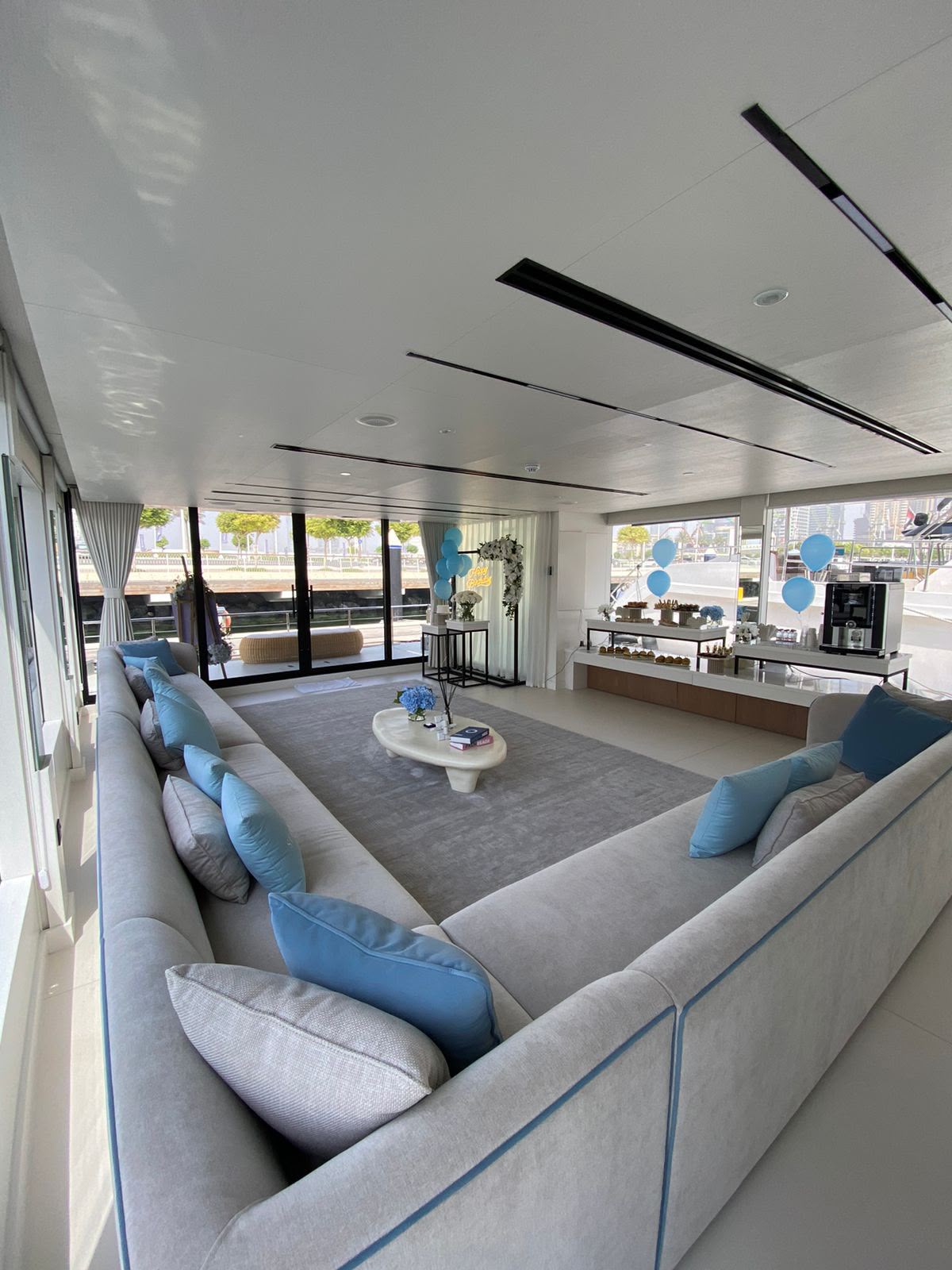 70ft Alya (Houseboat)