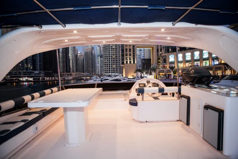 90ft Majesty (Toot Fun)