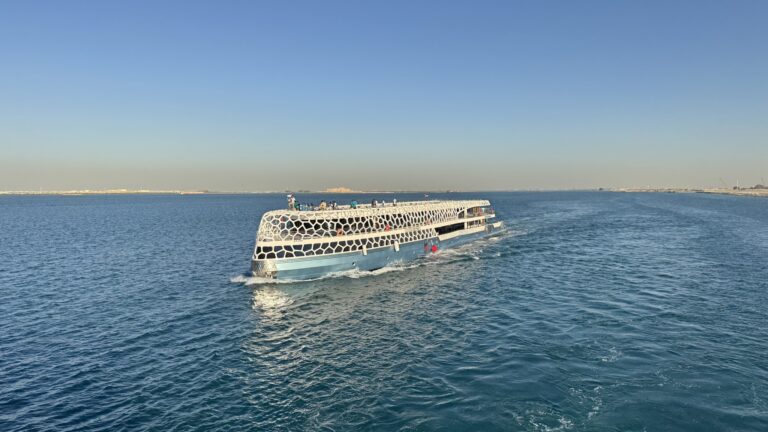 Lotus Royale 250ft