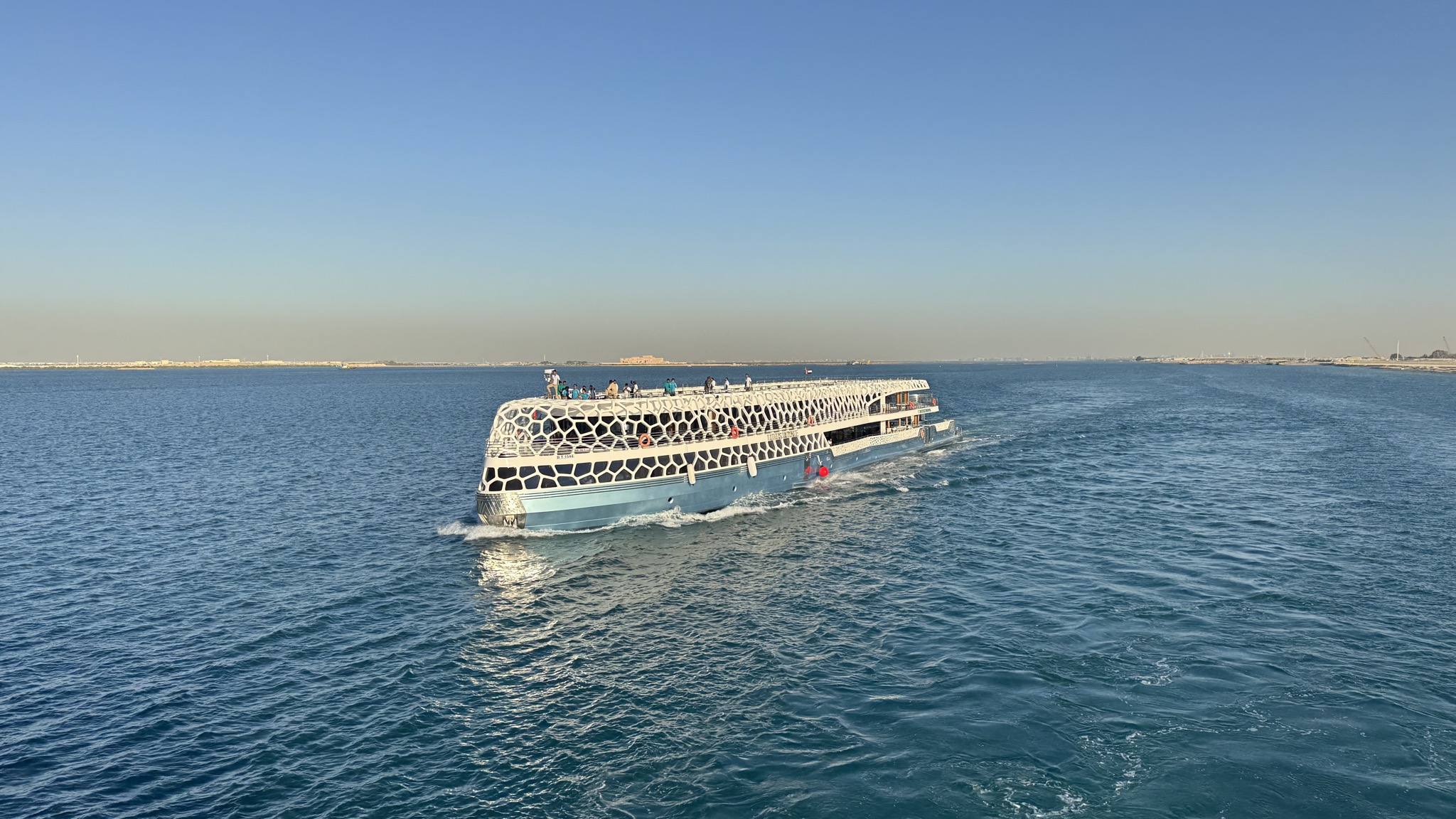 Lotus Royale 250ft