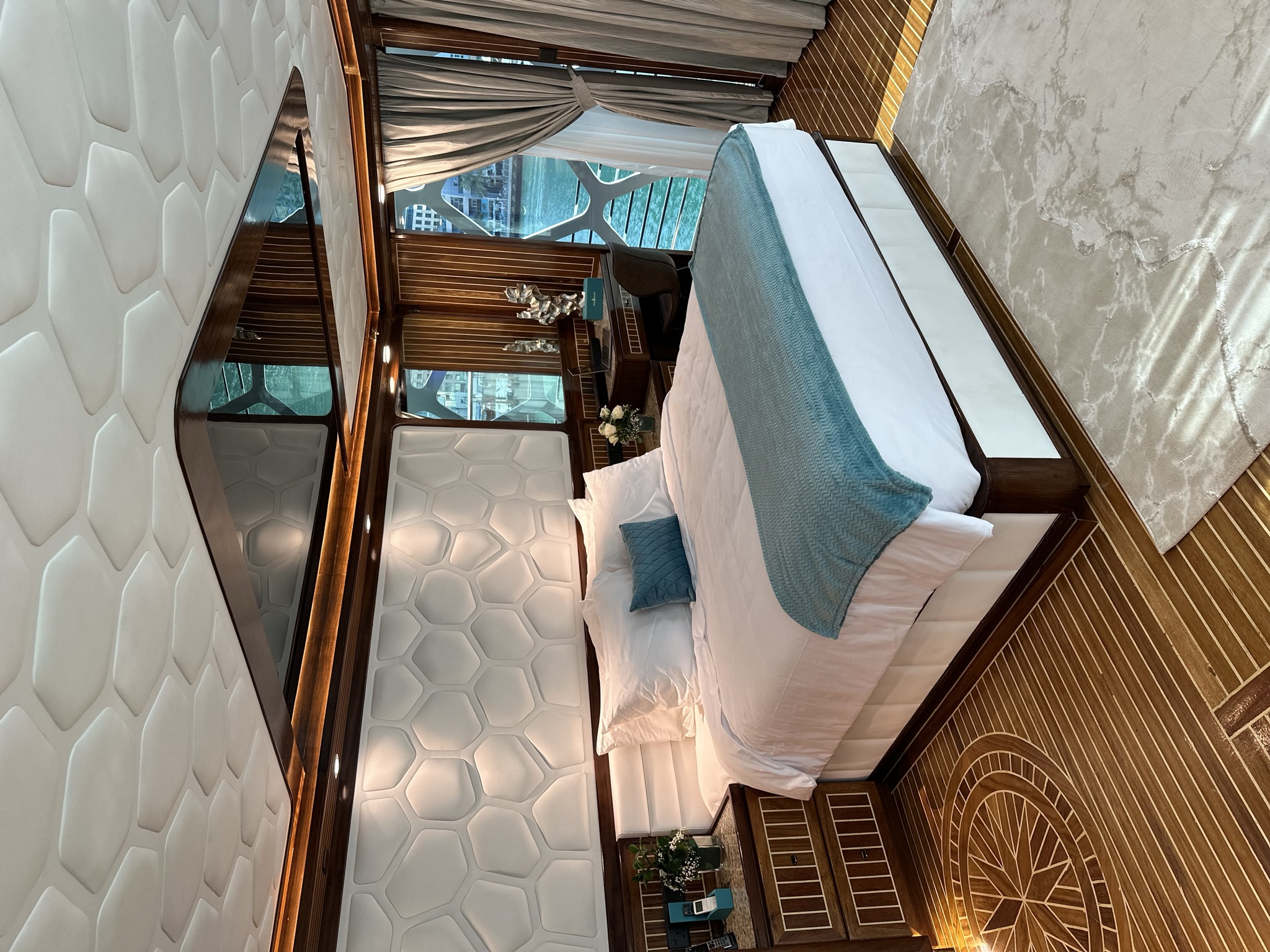 Orchid 31-Cabin Megayacht
