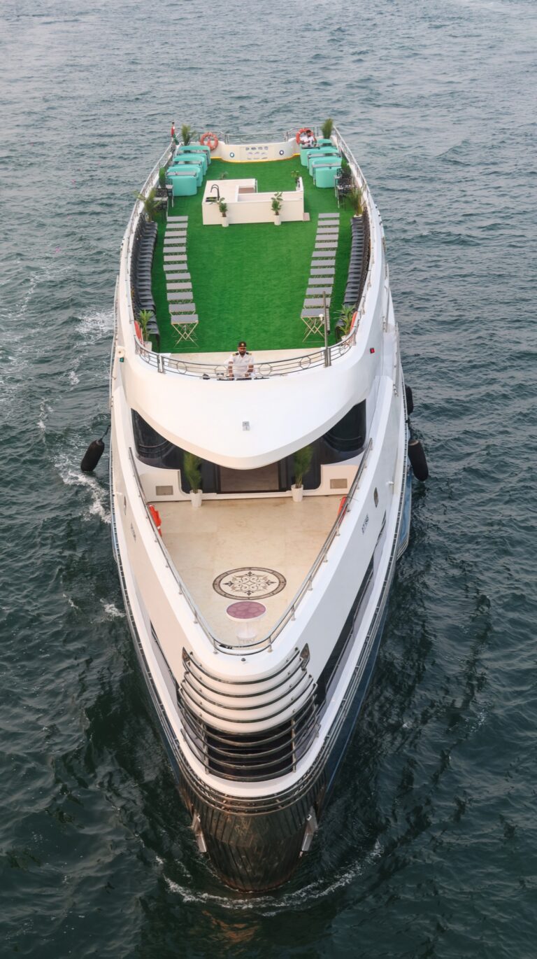 Desert Rose Royale 165ft
